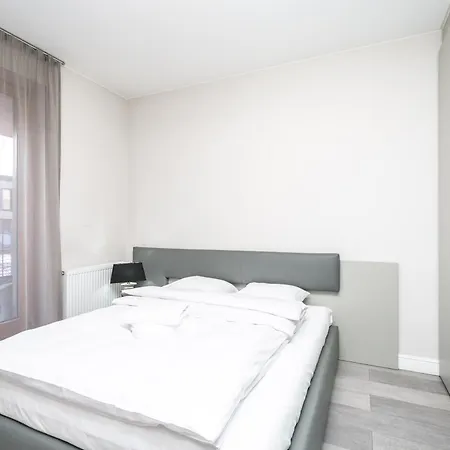Rentplanet - Lubicz Appartement Cracovie