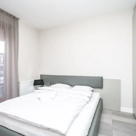 Rentplanet - Lubicz Apartamento Cracovia