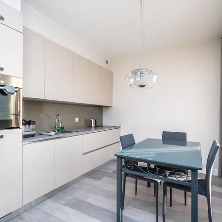 Rentplanet - Lubicz Apartamento Cracóvia