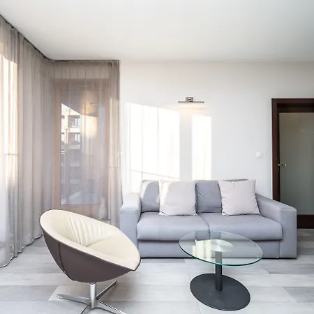 Rentplanet - Lubicz Apartamento Cracóvia